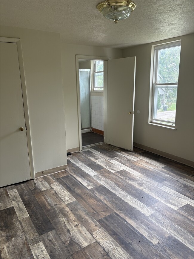 613 Kennet Ct NW Unit 2