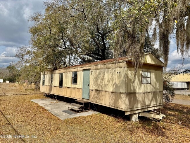 Building Photo - 5355 New Kings Rd