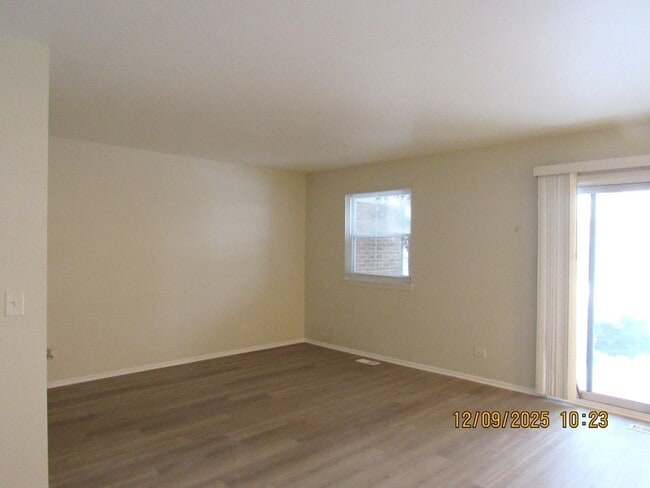 Photo - 2790 Glasgow Ct Unit X1