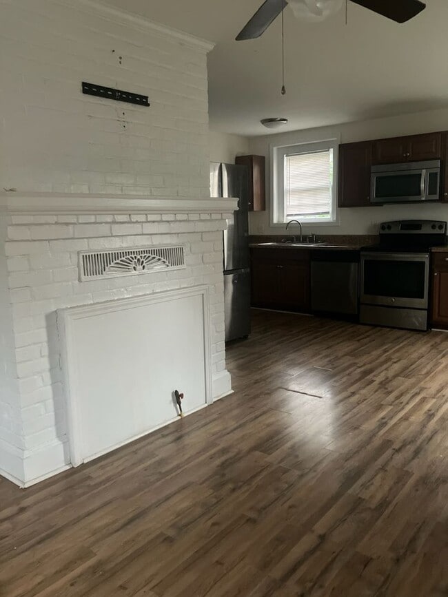 Photo - 1803 E Sixth #9
