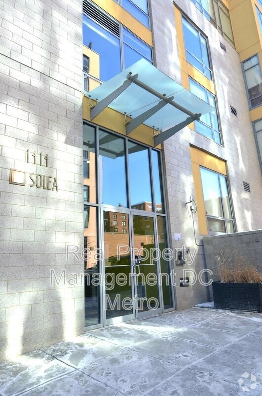Building Photo - 1414 Belmont St NW Unit 111 Rental