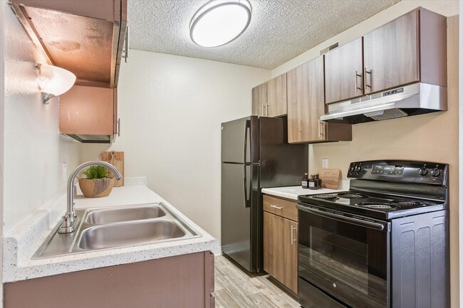 Photo - Montebello Gardens