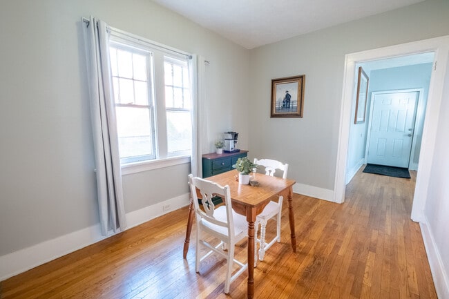 Photo - 715 Union Ave SE Unidad 717