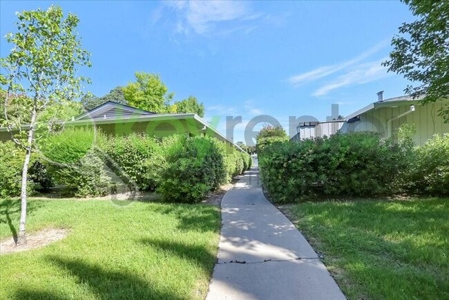 Photo - 6705 Greenback Ln