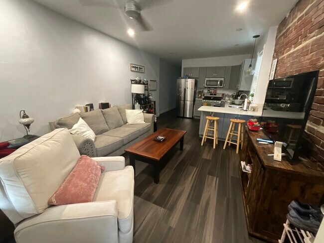 Photo - 314 Laurel St Apartamentos Unidad #1