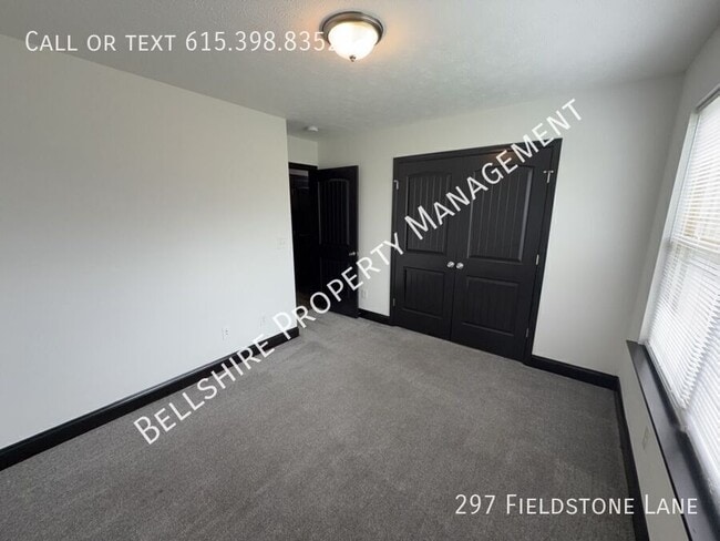 Photo - 297 Fieldstone Ln