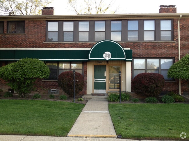 Building Photo - 25863 Woodward Ave Unit 25901 Rental