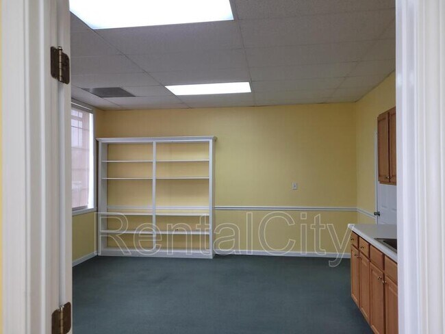 Photo - 1365 Flowering Dogwood Ln