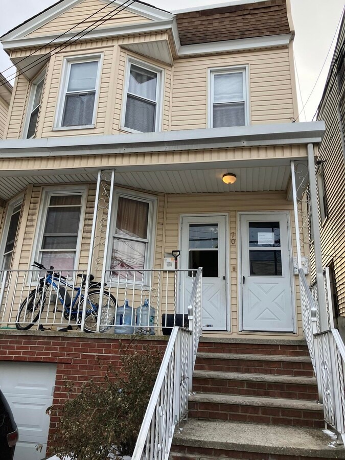 Photo - 70 W 44th St Unit 1