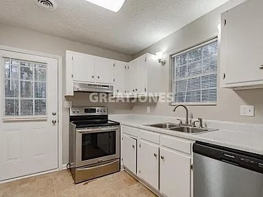 Photo - 421 Kingshead Ct