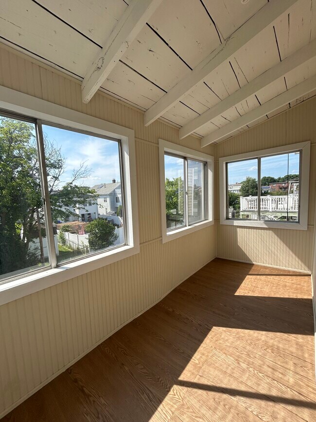 60 Litchfield St Unit 2
