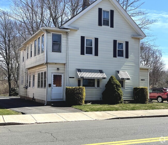 Building Photo - 151 Liberty St Rental