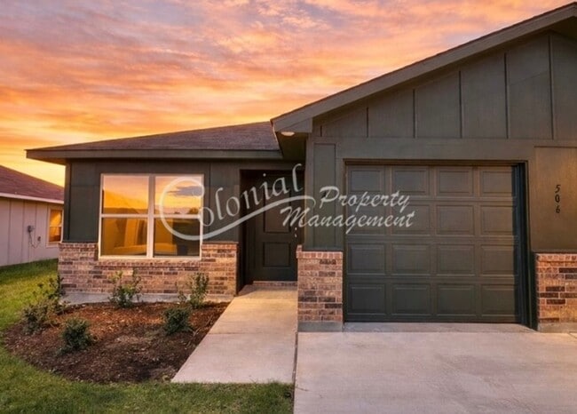 Building Photo - 506 Lost Trl Unit 506 Lost Trl A