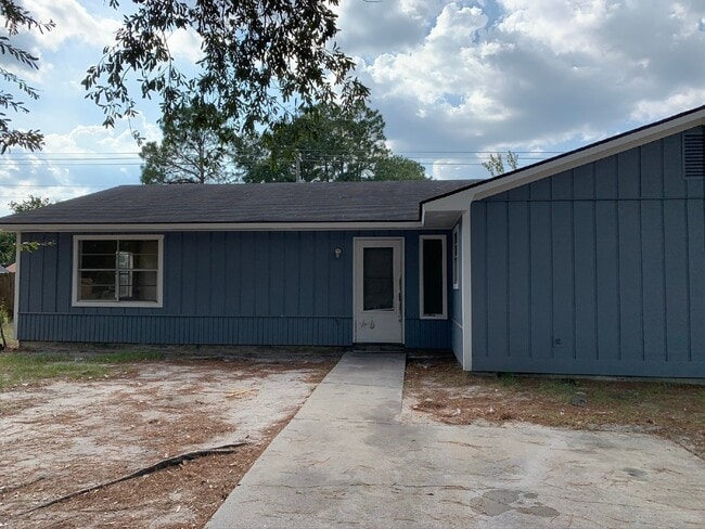 Building Photo - Duplex for Rent