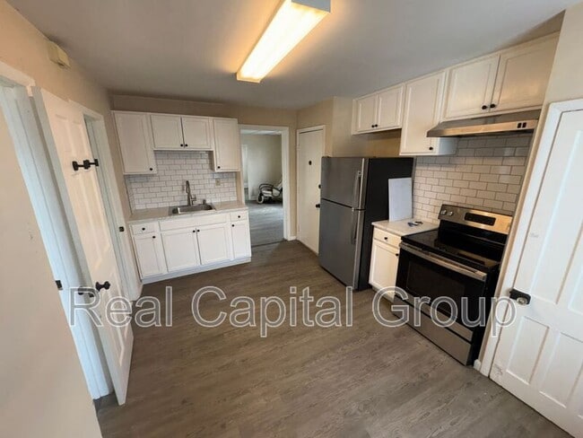 Photo - 137 Main St Unit Apt 3