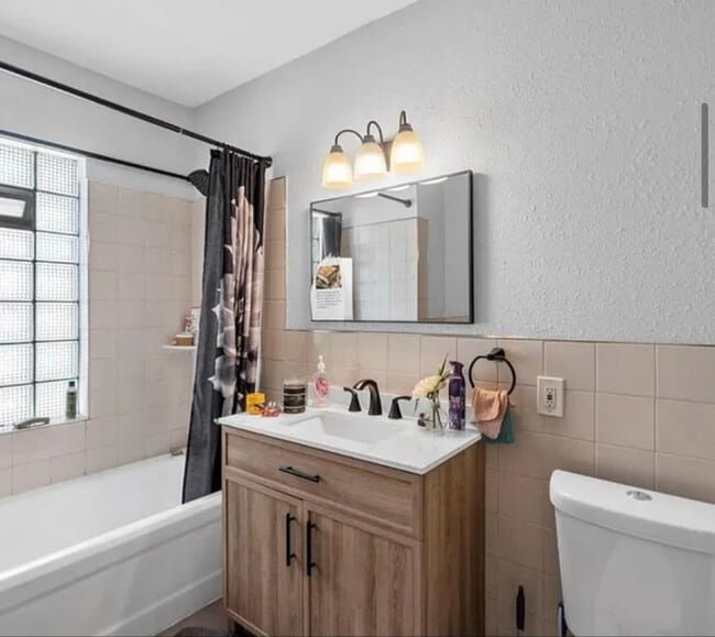 Photo - 748 N 34th St