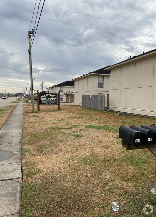 Building Photo - Monterrey Townhomes (MM) Unit 503