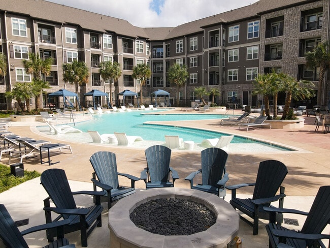 Photo - Orleans at Fannin Station