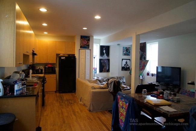 Photo - 1260 N Greenview Ave