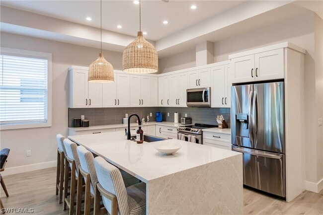 Photo - 715 110th Ave N