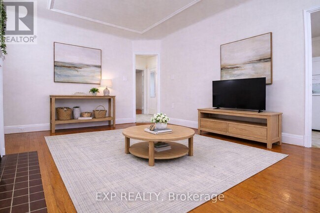 Photo - 310 Westwood Ave