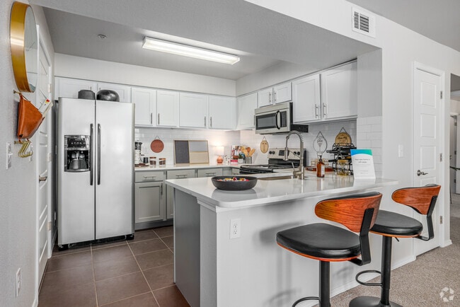 1BR, 1BA - 789SF - Kitchen