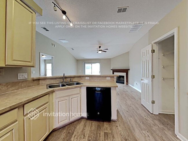 Photo - 15574 Spotted Saddle Cir