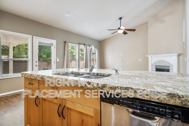 Photo - 3945 N Waterloo Way