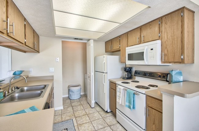 Highland Ridge Apartments For Rent in Newport, KY