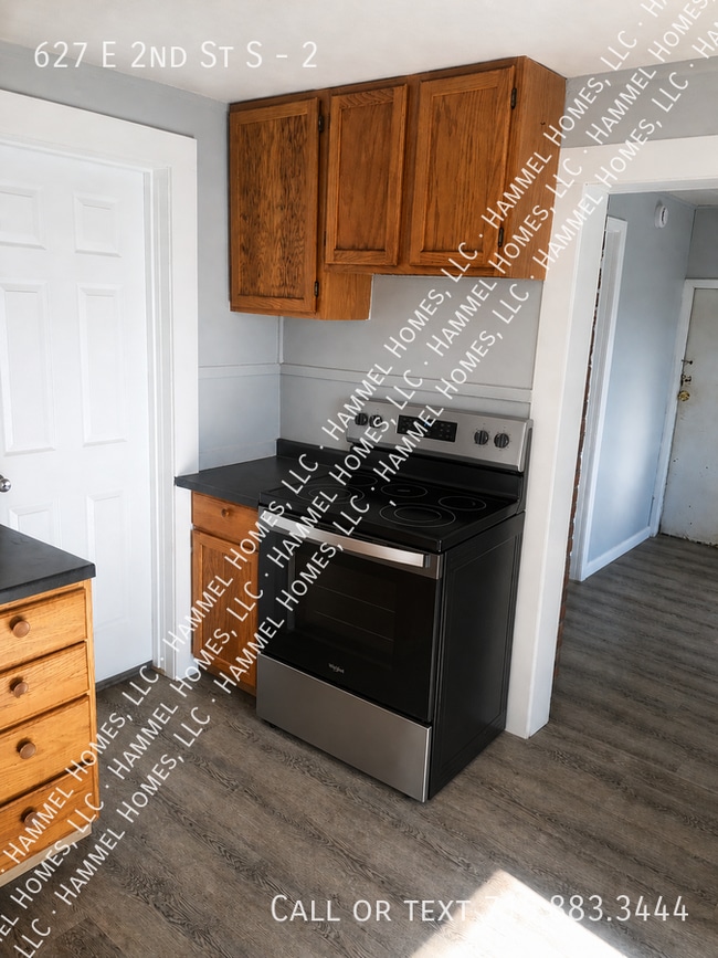 Photo - 627 E 2nd St S Unit 2