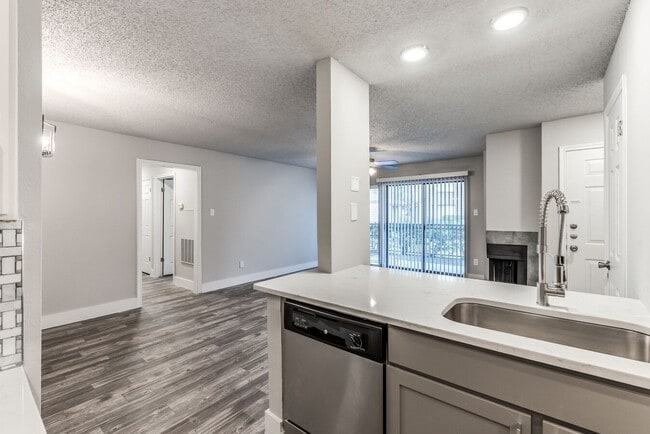 Building Photo - Modern Feels, Warm Heart Unit BIL