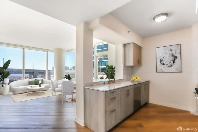 Photo - 401 Harrison St