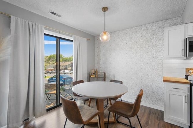 Photo - 5841 Brentwood Trce Unidad 5841