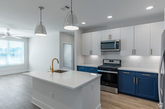 2BR, 2BA - 1120SF (Type 2E)