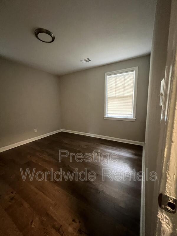 Photo - 829 Brooks Rd