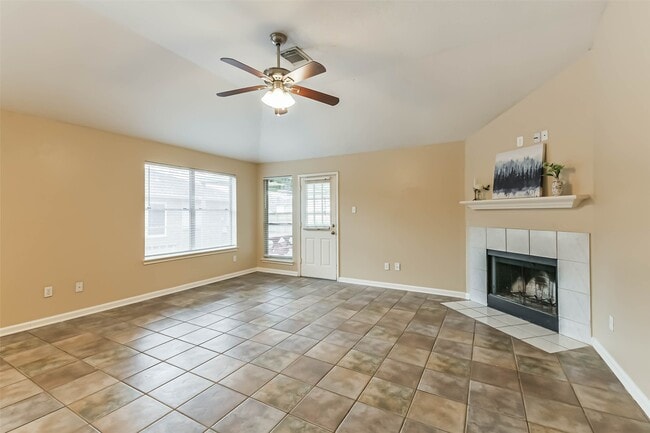 Photo - 10926 Waterview Cir