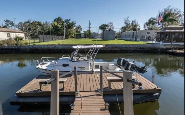 Photo - 14982 Edgewater Cir