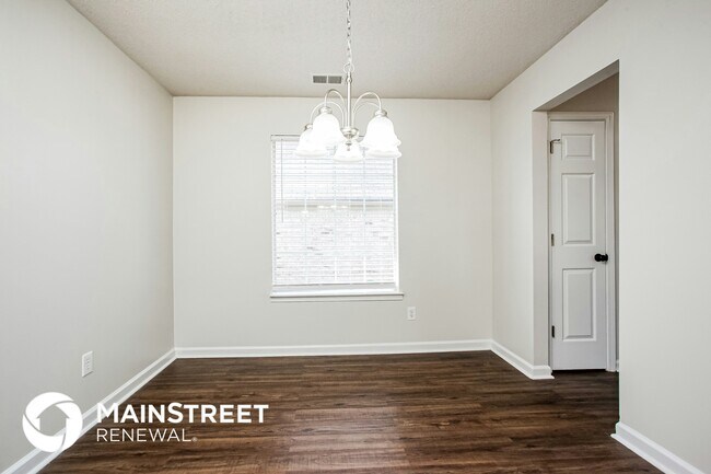 Photo - 1072 Fredrick Dr