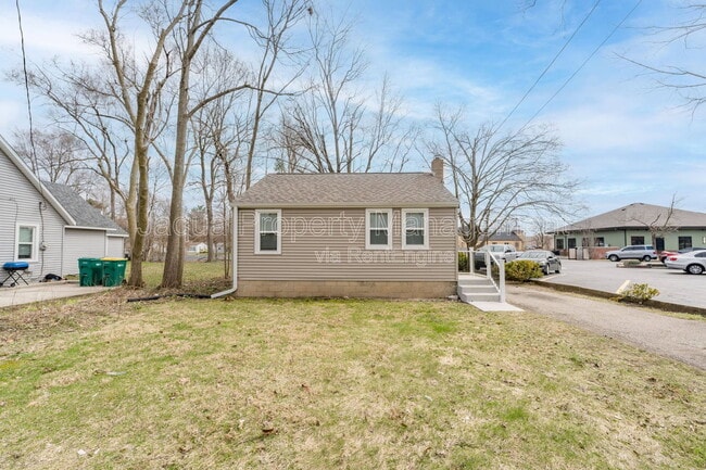 Building Photo - 5923 Missouri Ave