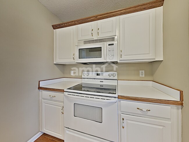 Photo - 3366 Dabney Ln