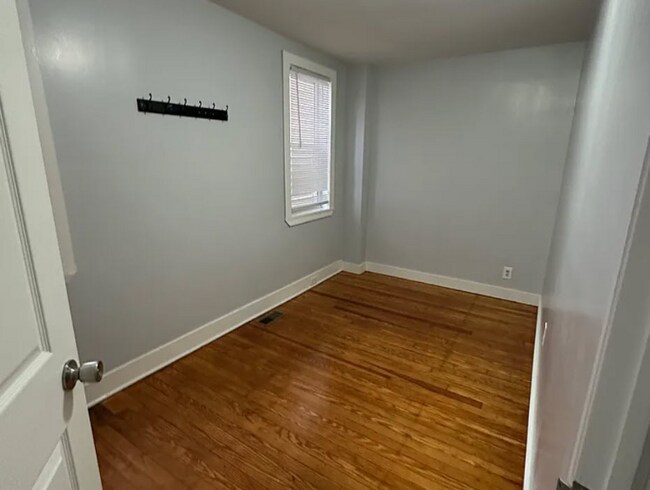 21 Throop Ave Unit 1
