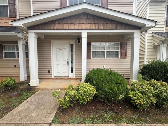 Building Photo - 760 Tavern Ct