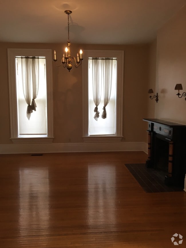 Building Photo - 302 Perrin Ave Unit a Rental