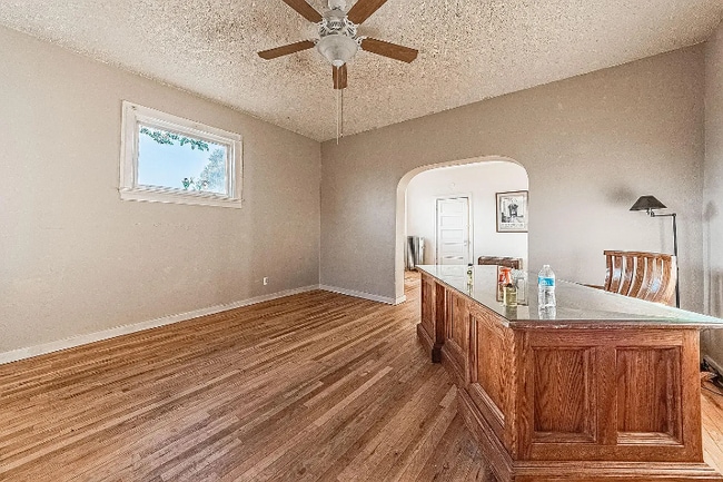 Photo - 417 W 3rd St Unit 1