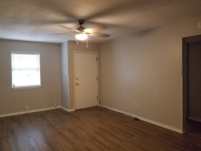 Living room - 101 N Orange St