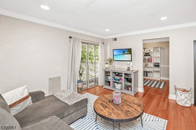 Photo - 52 Brookside Ln