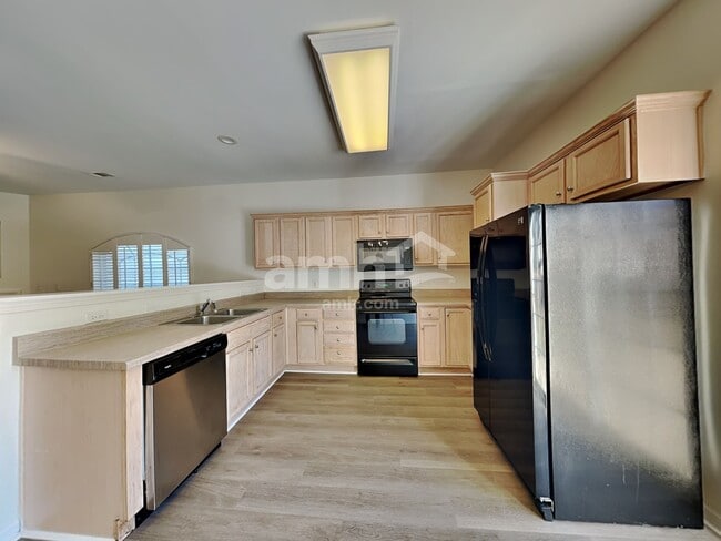 Photo - 300 Pemaquid Ct