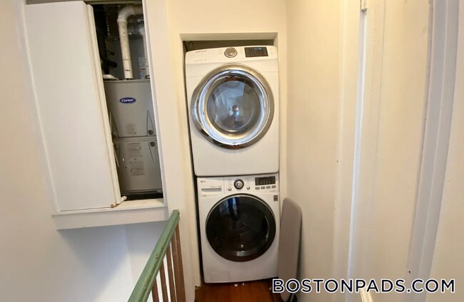 108 Buttonwood St Unidad 3