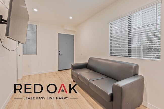 Photo - Beautiful One Bedroom with Recessed Lighti... Unidad 7