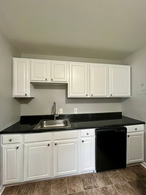 Photo - 6565 Burr St